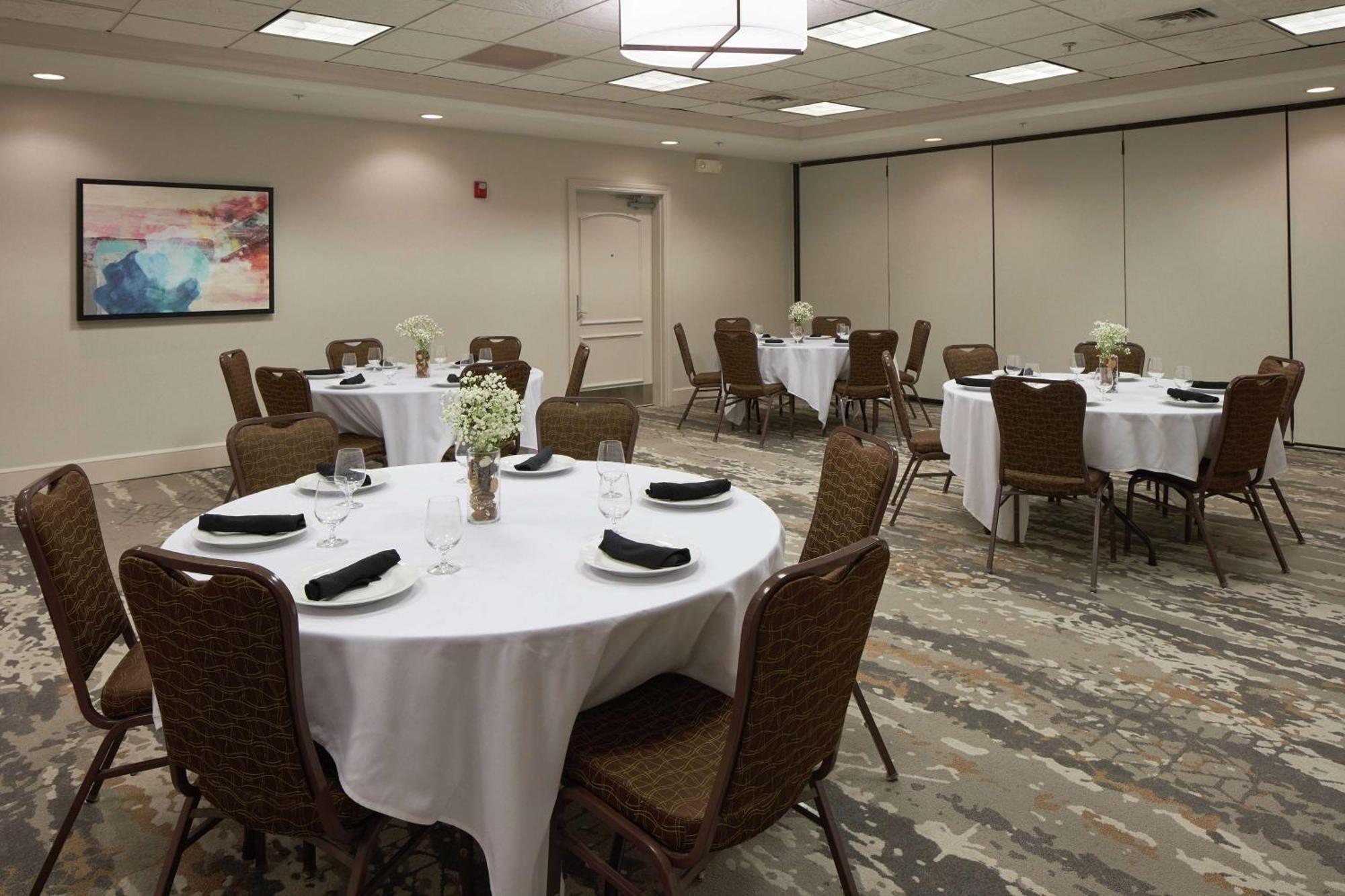 Hilton Garden Inn Evansville Exterior photo