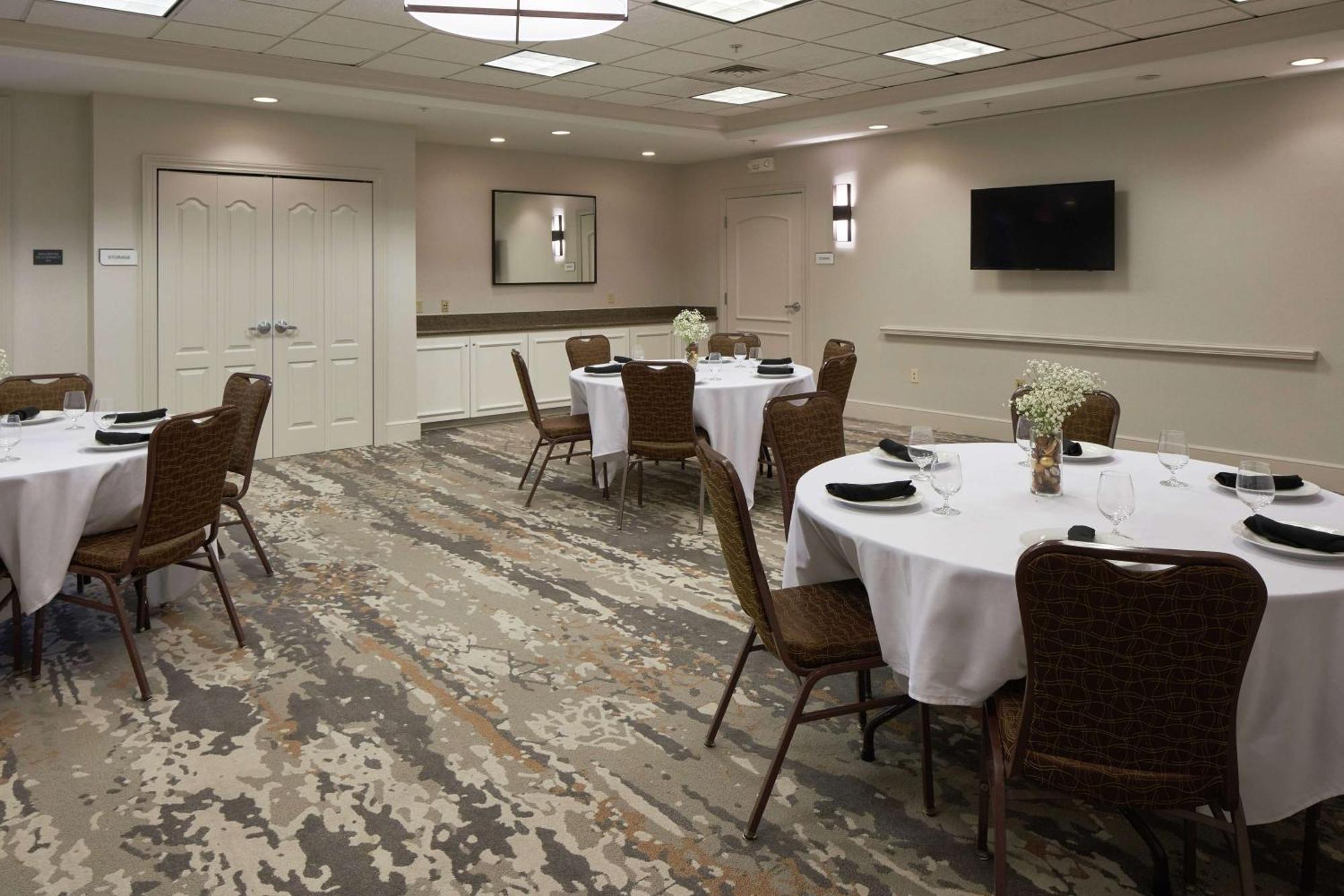 Hilton Garden Inn Evansville Exterior photo